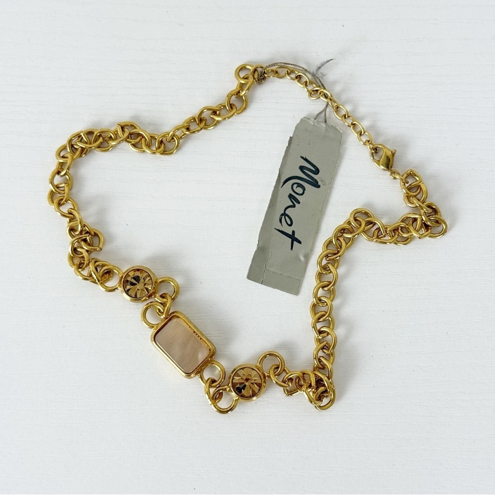Monet NWT Gold necklace